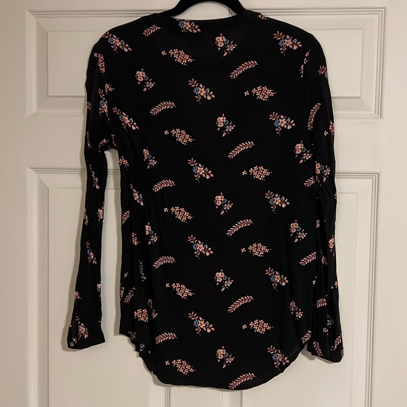 Express Long Sleeve Tunic Top - Picture 6 of 11